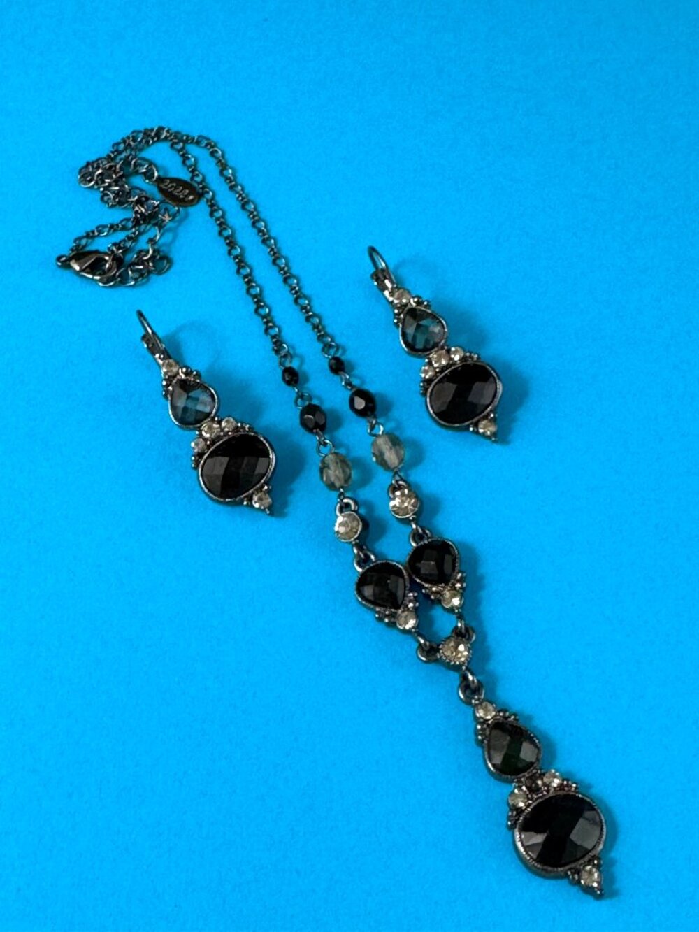 2028 Brand Jewelry Set Black Rhinestone Gunmetal Y-Necklace & Dangle Earrings